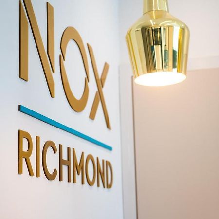 الشقق الفندقية ريتشموندفي  Nox Richmond المظهر الخارجي الصورة